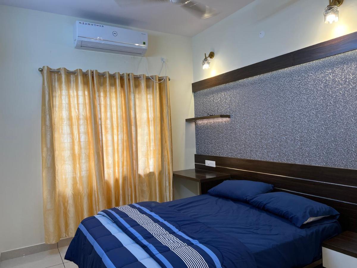Villa Pullad Aranmula Esterno foto